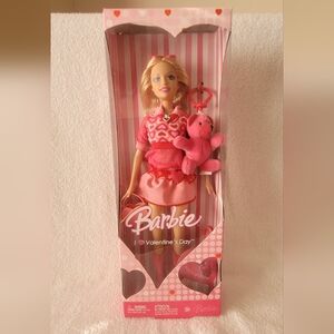 2006 BARBIE I LOVE ❤ VALENTINES DAY WITH BEAR KEY CHAIN & HEART SHAPED RING